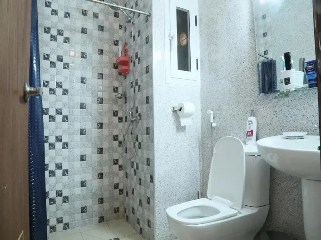 Apartment 25B11 Mixta