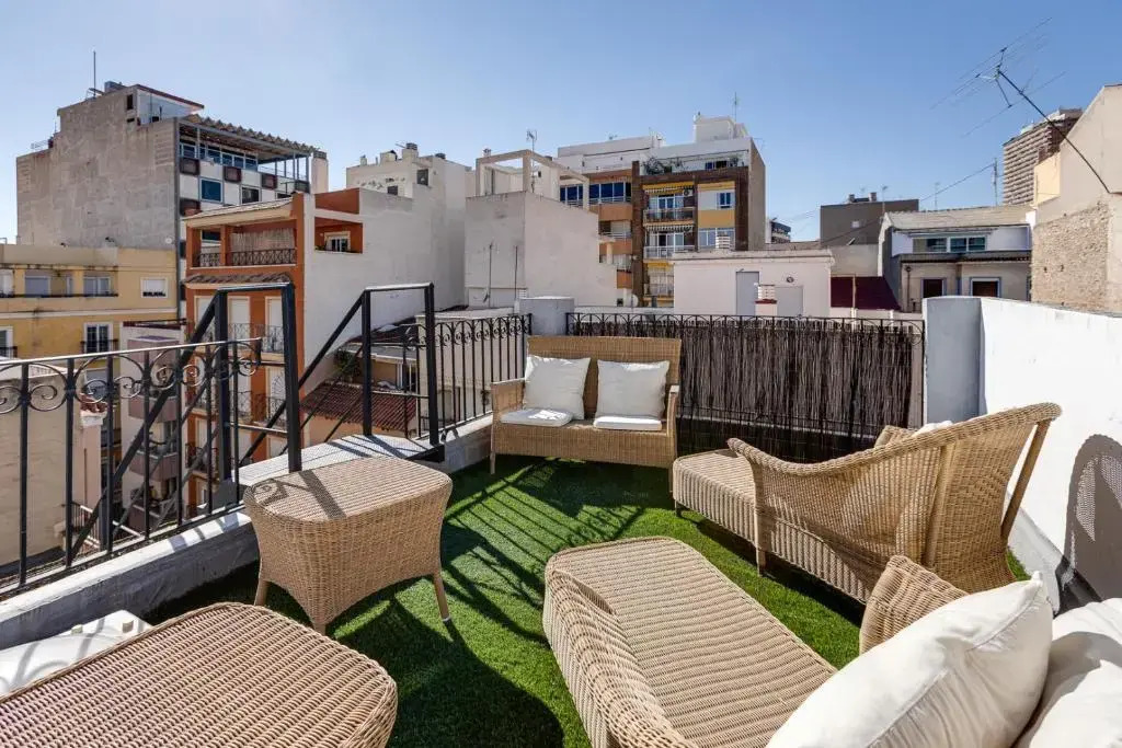 Pinzon Studios & Penthouse