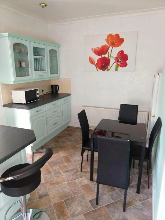 Napier Town House - Self Catering - Guesthouse Style - Twin and Double Rooms