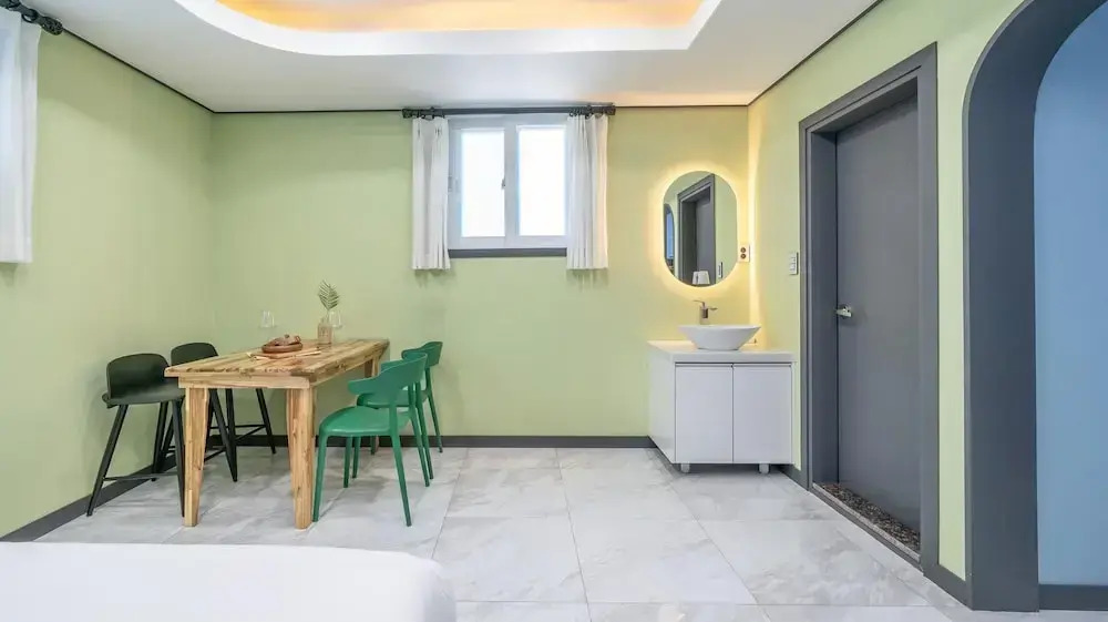 Changwon Healingtime Poolvilla Pension