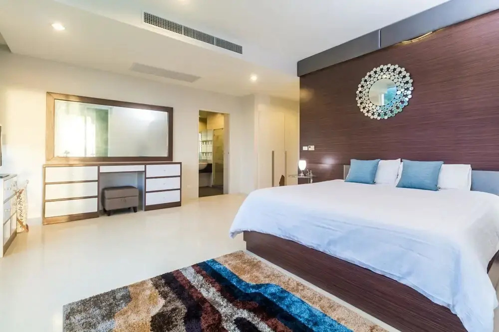 Kh2605 - Sea-view Penthouse in Karon Walk to Beach Restaurants Bars Shops