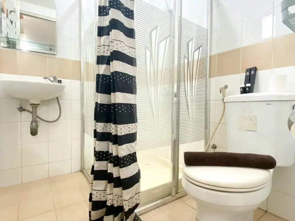 Cozy Studio (No Kitchen) At 1St Floor Metropark Condominium Jabebeka Apartment