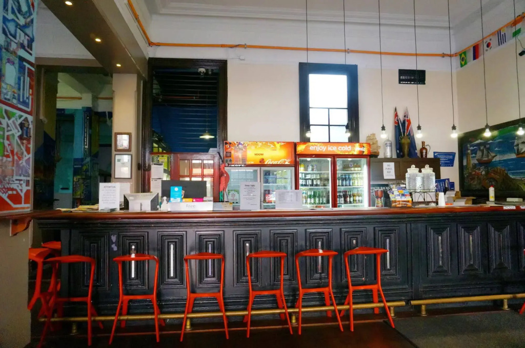 Sundancer Backpackers Hostel