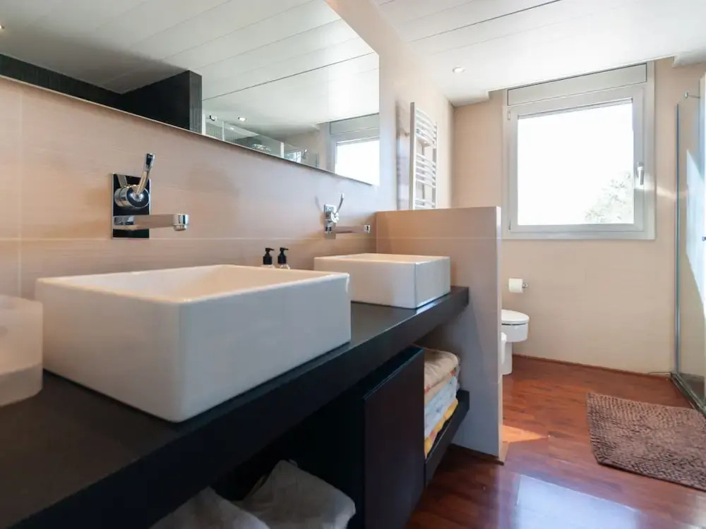 Delightful Villa in Canyelles wth Swimming Pool