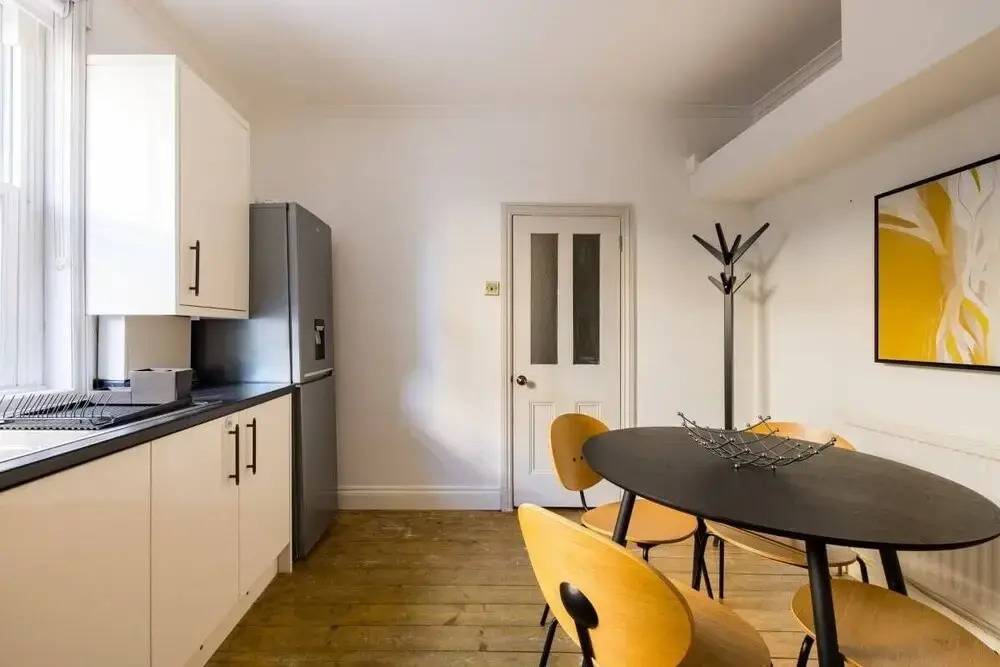 The Fulham Bolthole - Beckoning 2bdr Flat With Garden