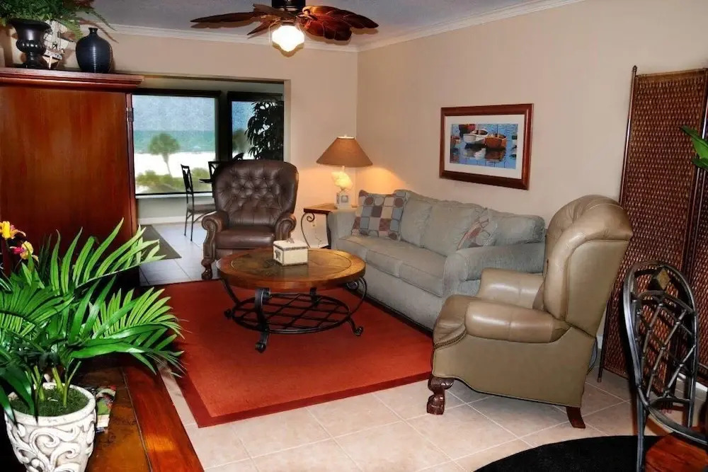 Sunset Royale - 304 1 Bedroom 1 Bathroom Apts