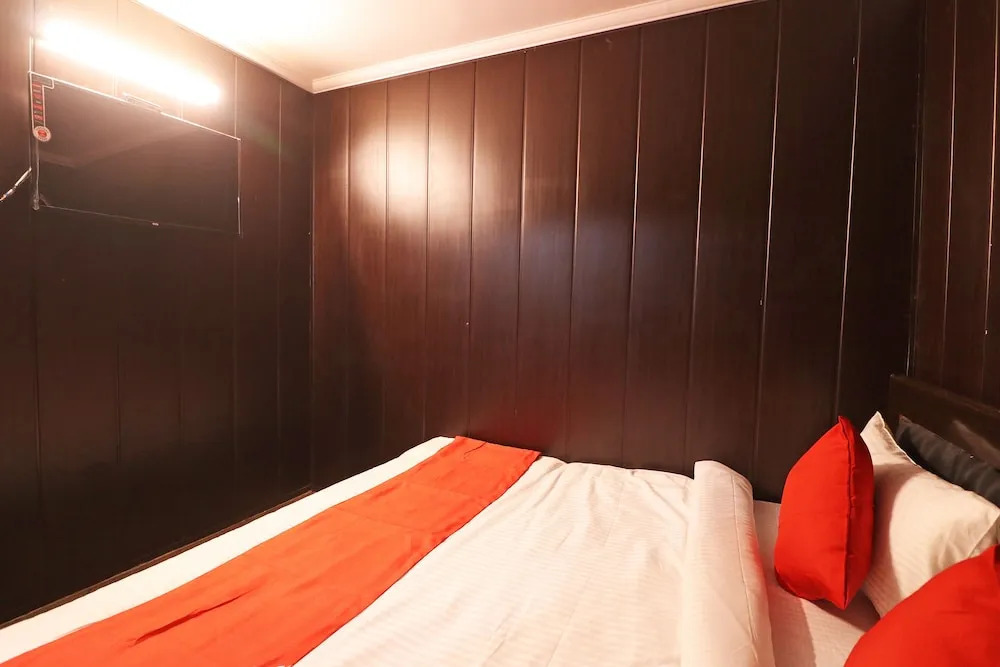 Hotel Grand Inn By OYO Rooms