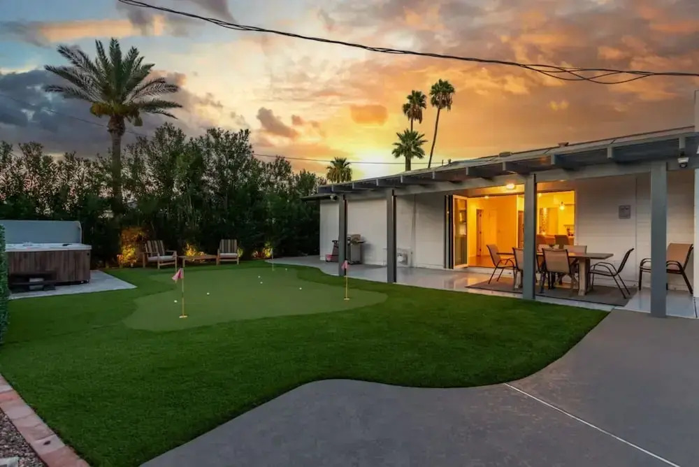 Ochenta Modern Retreat Htd Pool Spa Putt Grn Gym