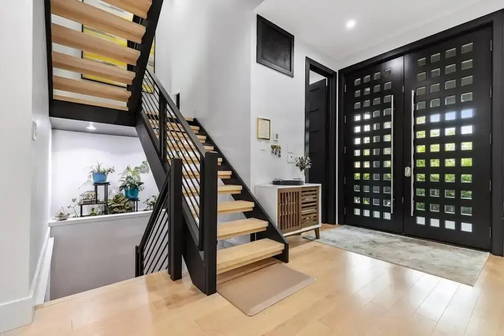 Top of The Hill Luxury Clarendon 4-br Homestay