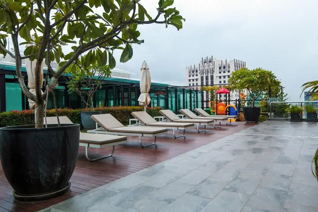 The Twin B Palace Hotel & Apartments