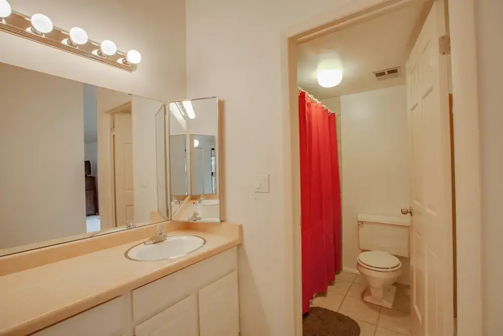 4BR 3BA Phenomenal Ski Retreat Perfectly Located by RedAwning