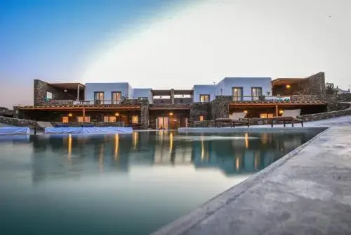 THA-LIA Myconian Suites and Studios