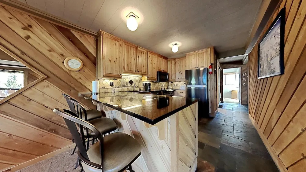 Great 2 Bedroom Condo Right Across Canyon Lodge! Walk To Lifts! Free Gondola to Village! (Unit 553 at 1849) by RedAwning