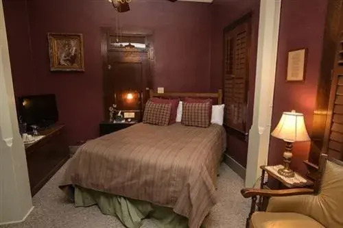 Nutt House Hotel