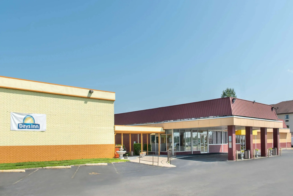 Days Inn by Wyndham Salem, IL