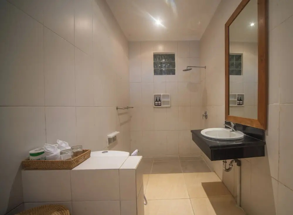 3BR Villa White Rose Central Canggu
