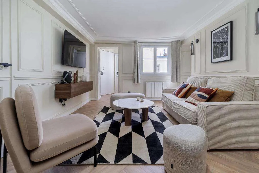 PoeticStay - Louvre - Aboukir