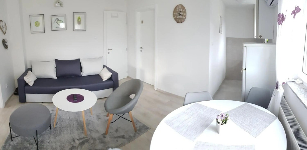 Apartman KIWI in a quite central area