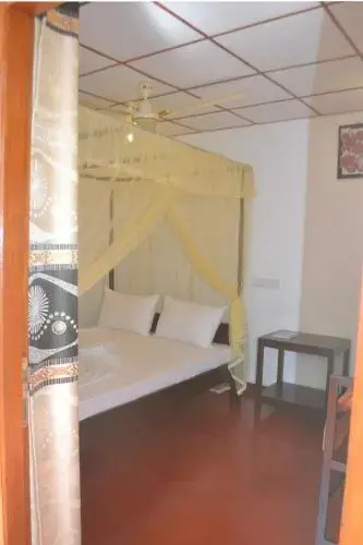 W7 Home Stay