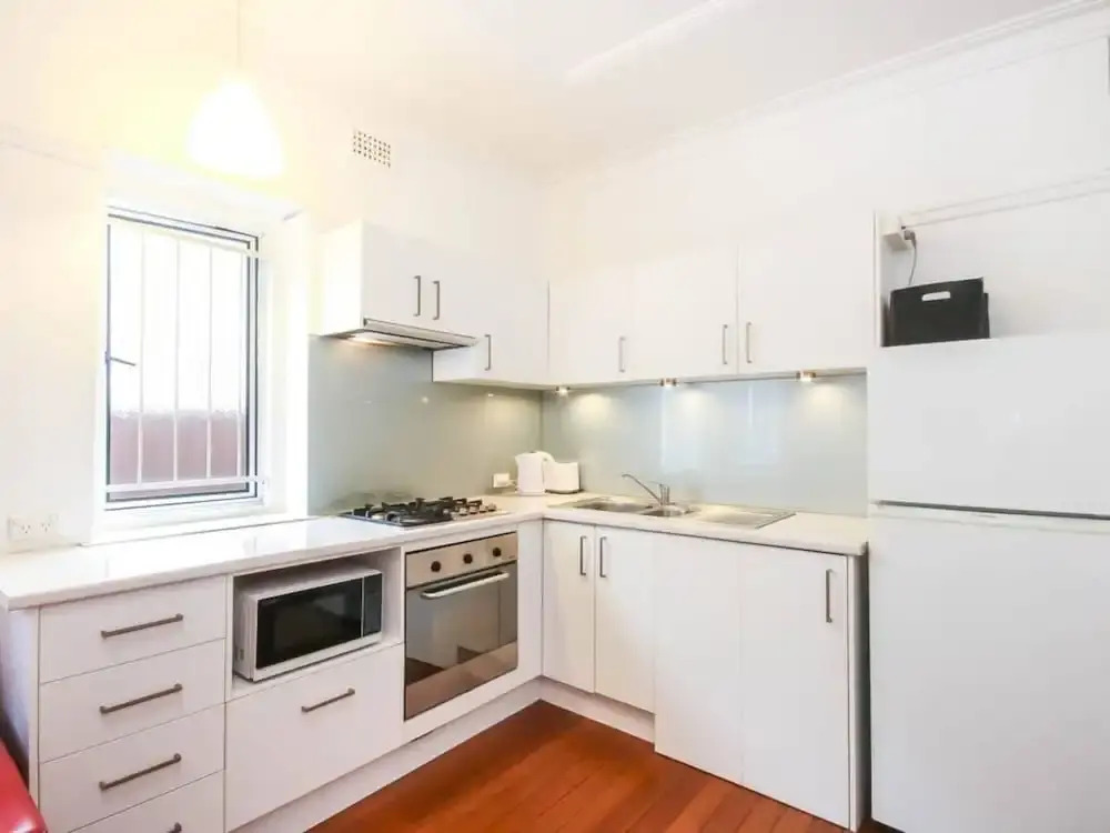 Quiet 1 Bedroom Apartment 5 Minutes From CBD