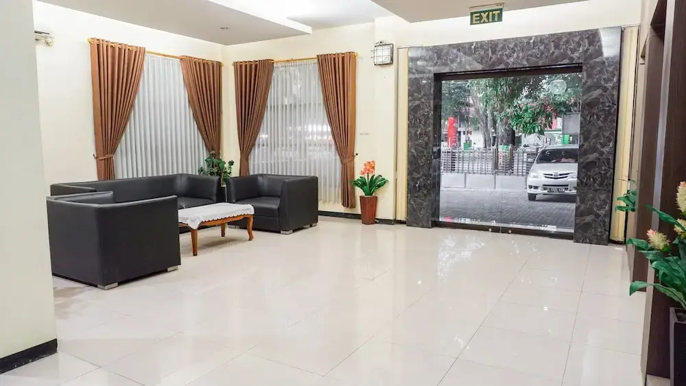 Tekmira Residence Sudirman Syariah by OYO Rooms