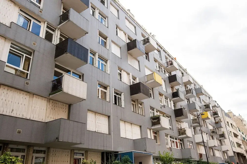 NEW Appt Style le Corbusier avec Balcon