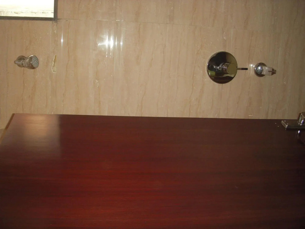 HOTEL TASHKENT PALACE - Budget Friendly, Near R K Ashram Metro Station