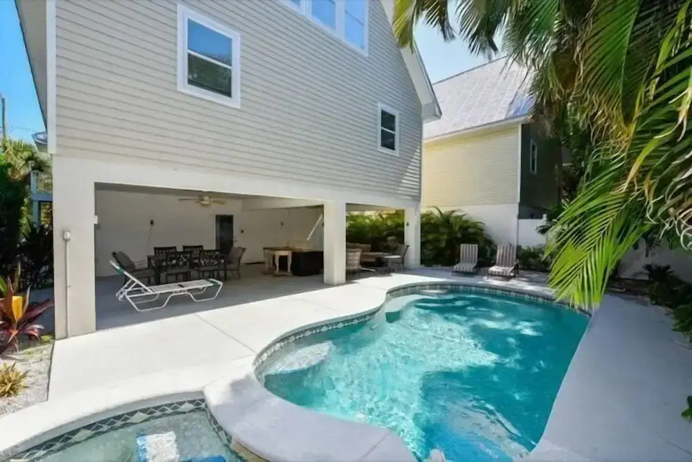 129 51st Street 3 Bedroom Home by RedAwning