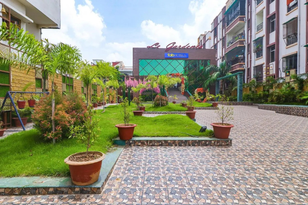 FabHotel Le Gardenia