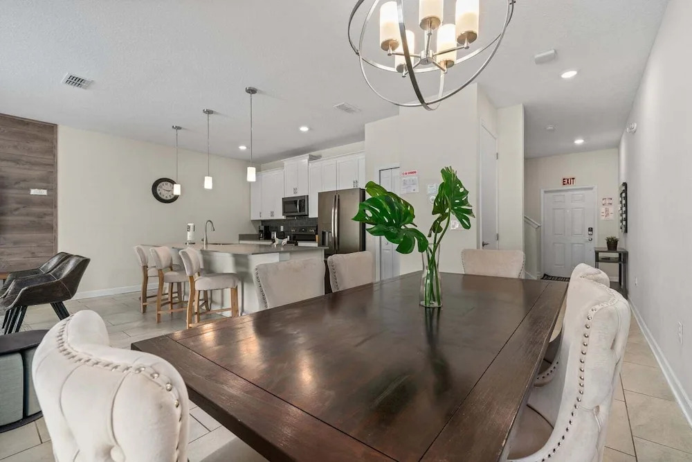 Comfy Townhome 8 Min to Disney