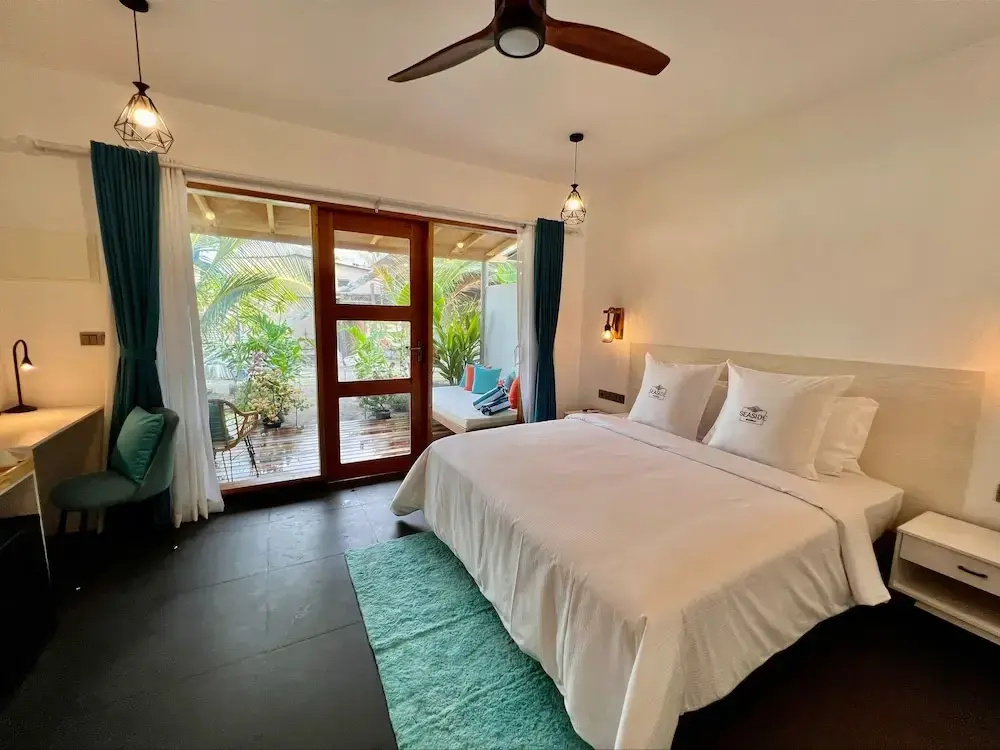 Seaside Dhigurah