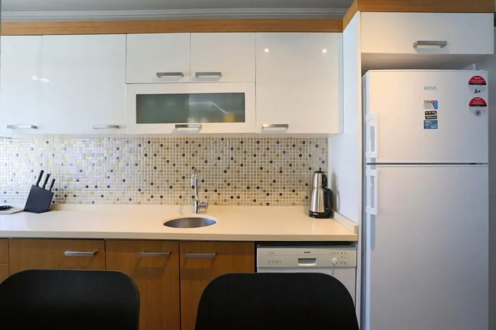 Modern and Stylish Flat With Balcony in Atasehir