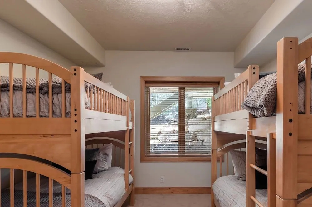Conifer by Avantstay Secluded Cabin Amongst the Trees w/ Hot Tub