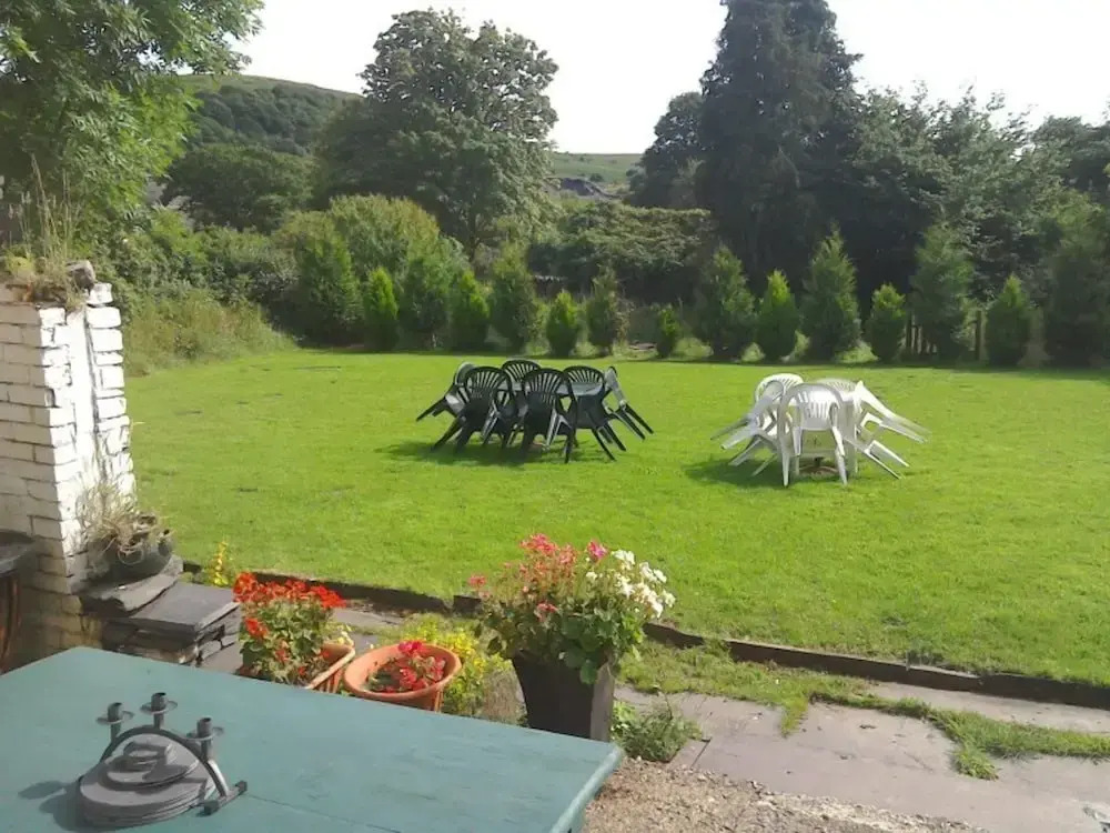 6-bed House in Snowdonia With Your own Private pub