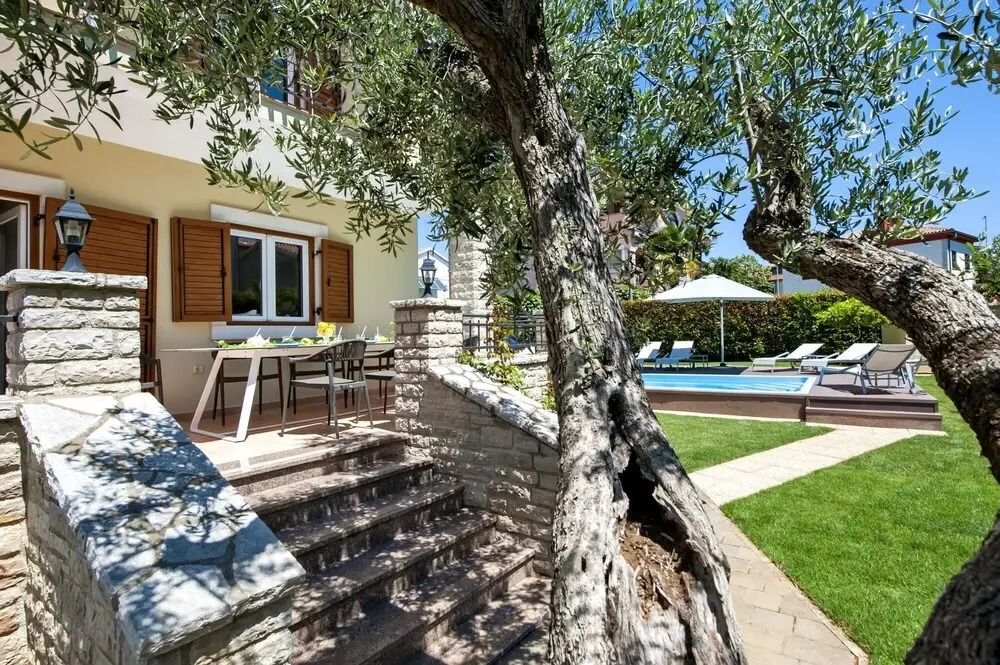 Villa Francesco - Four-bedroom Apartment