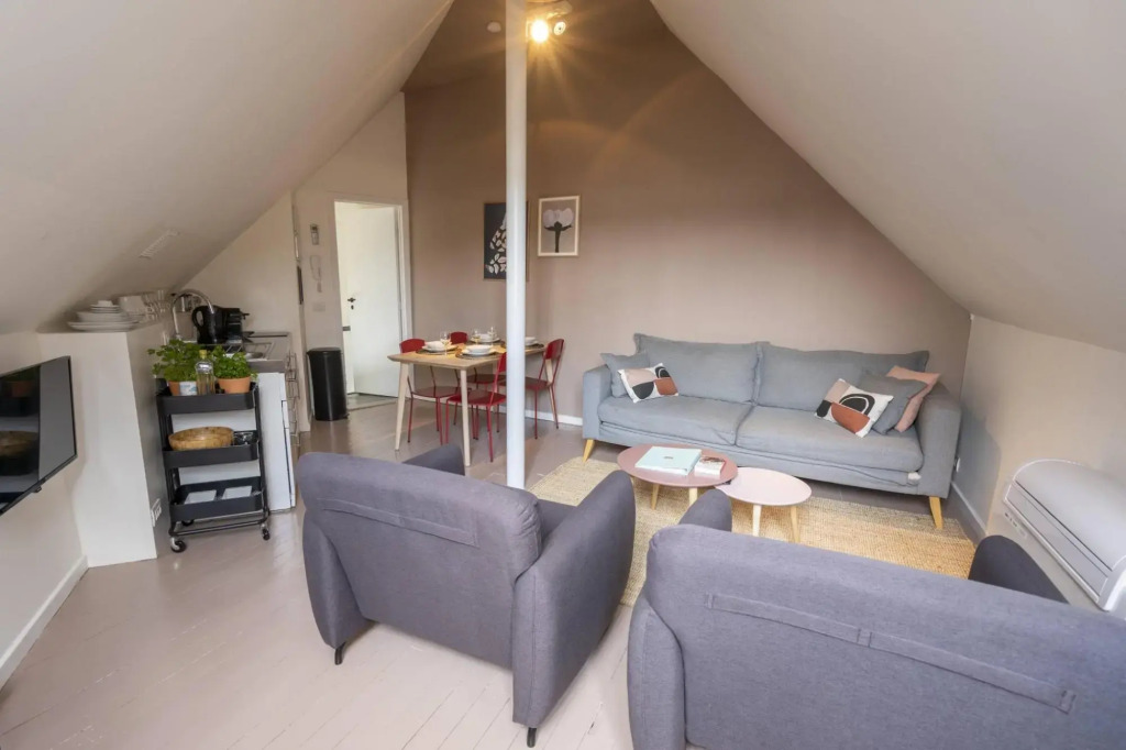 The Suit Duplex Apartment