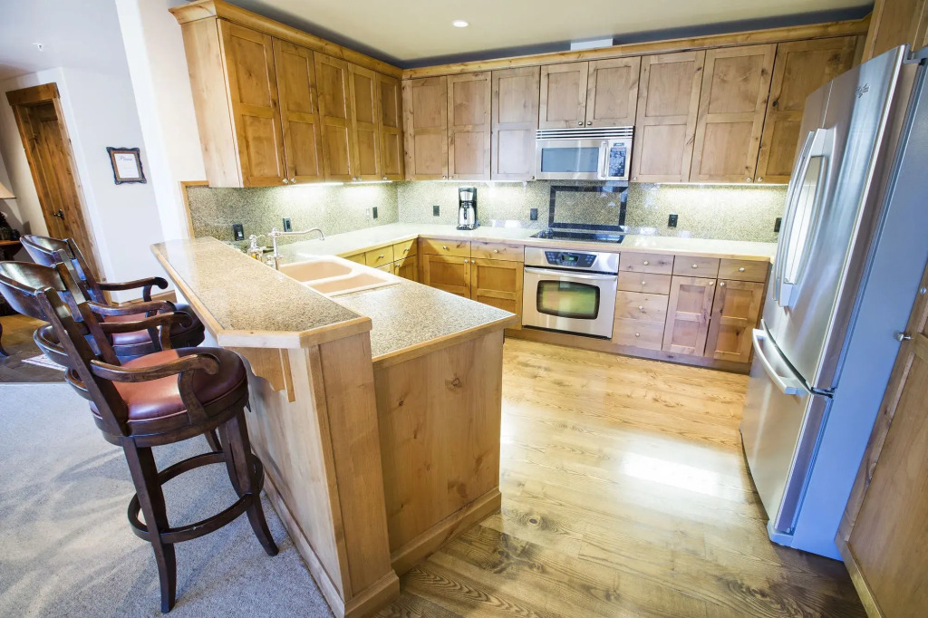 WestWall Lodge