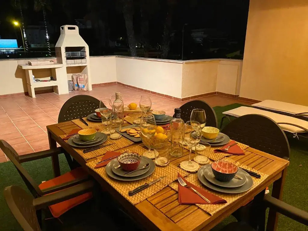 1ªLínea-50m de playa-210m2 utiles-BBQ privada-Vistas al mar-3 terrazas