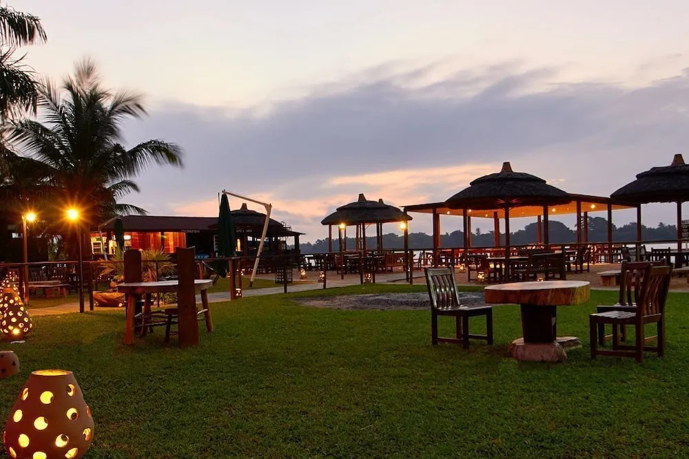 Aqua Safari Resort