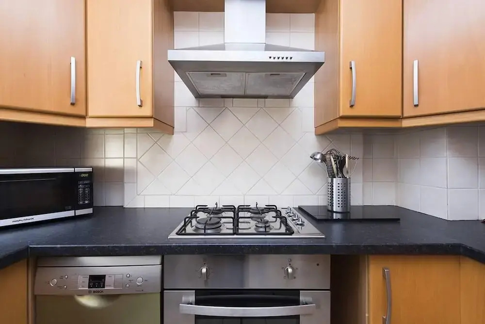 Incredibly Central Neat 2BR Flat!