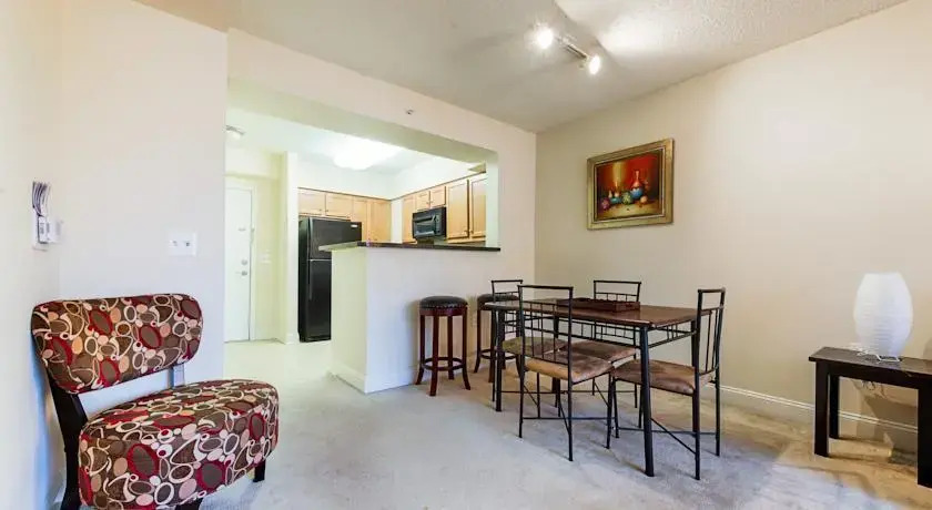 The Lincoln Apartment