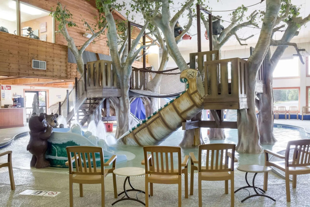 Rapid River Lodge
