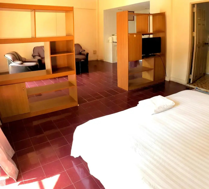 Walking Street Hostel