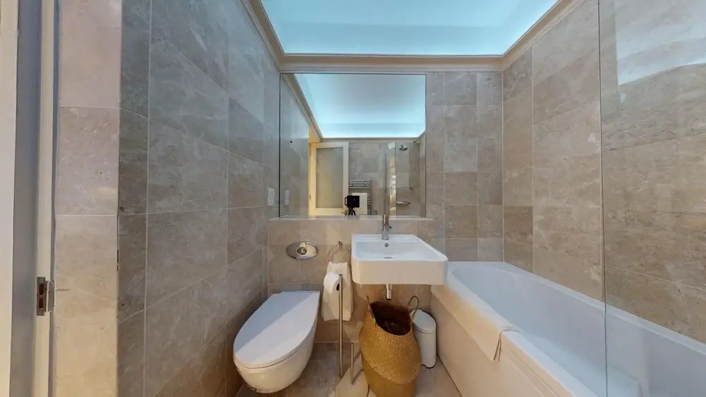 1 Bedroom Duplex Apartment in Pont Street