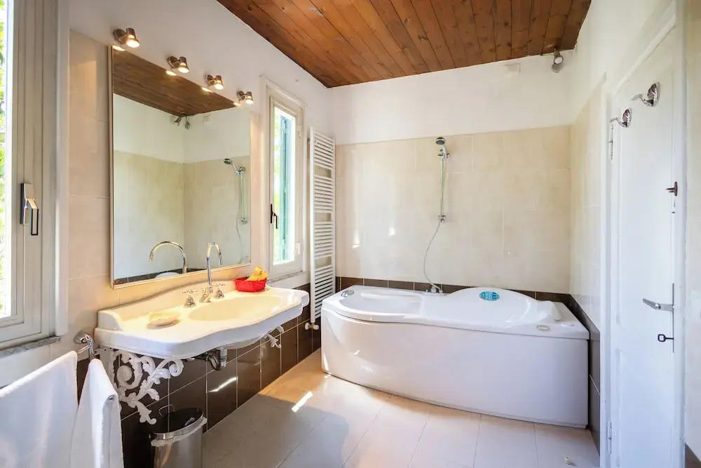 Tenuta dellInviolata Guest House