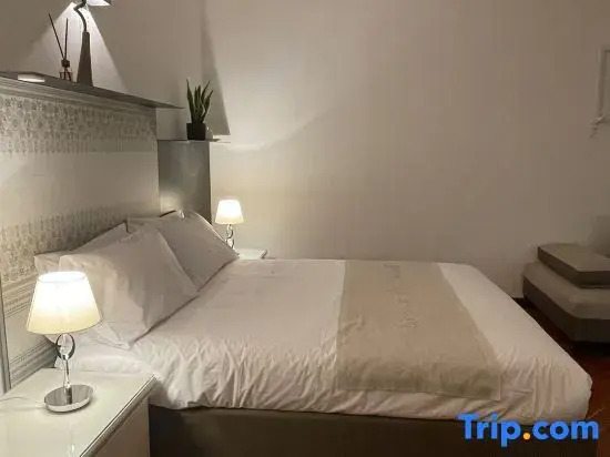 The Crystal Suite - Gorizia Central Apartment