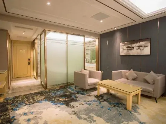 Yixuan Hotel (Hechi Yizhou Sankeshu Market Branch)