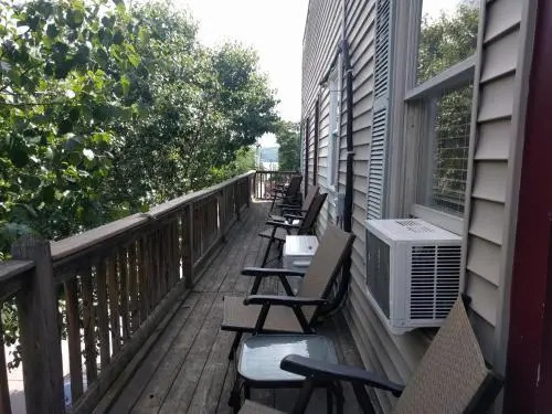 The Keuka Suite 3