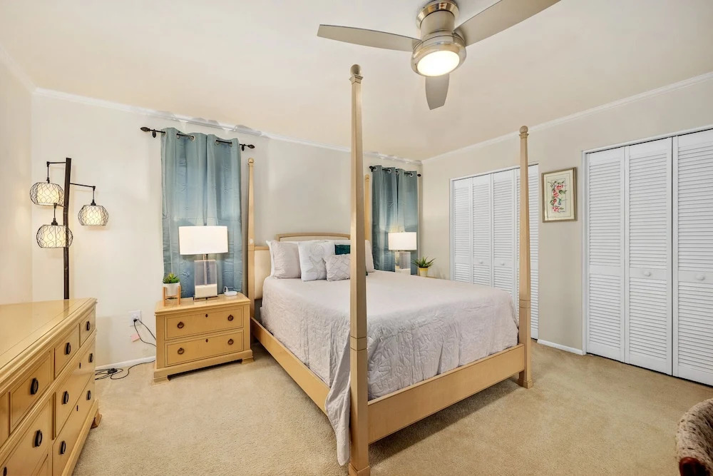 Intercoastal Dreams 103