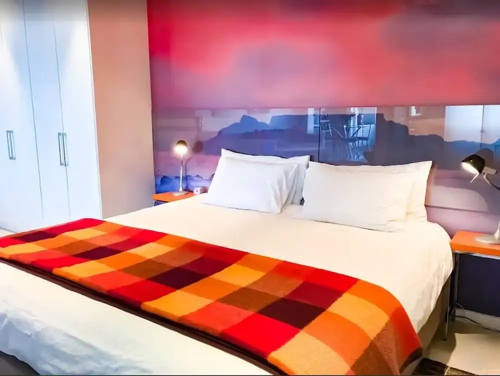121 Ocean View Drive Studio Apartment